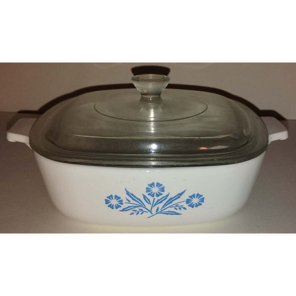 Vintage CorningWare Blue Cornflower Casserole Dish with lid P - 1 - B